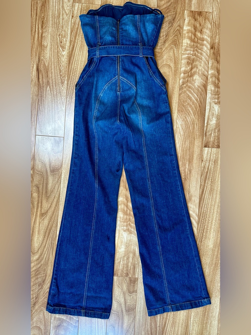 Alice + Olivia Gorgeous Susy Strapless Denim Jumpsuit Size 29 - Picture 4 of 9